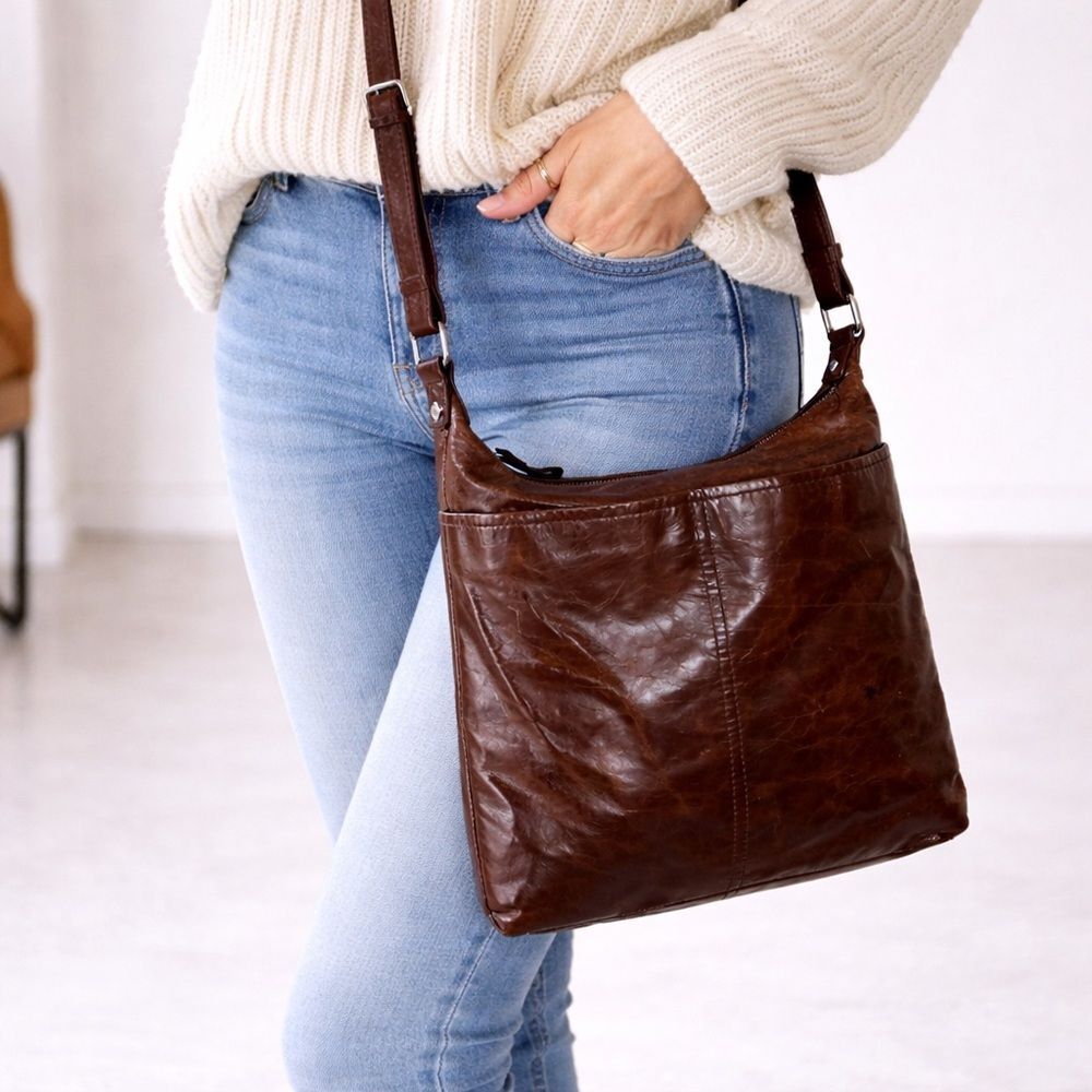 Elegant Brown Leather Shoulder Bag